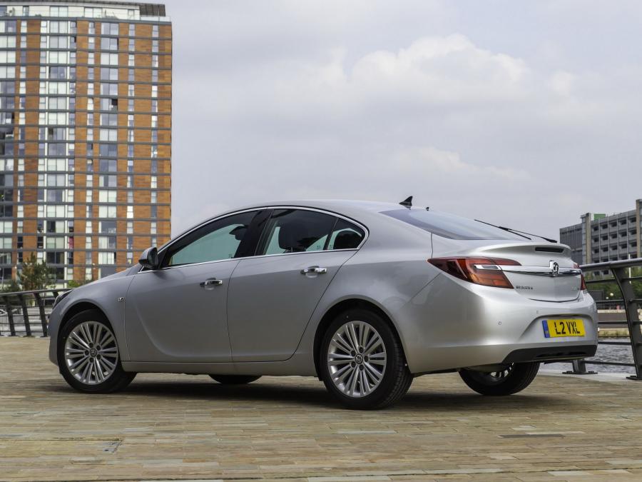  Vauxhall Insignia ecoFLEX Hatchback 2013 года  (фото 13 из 25)